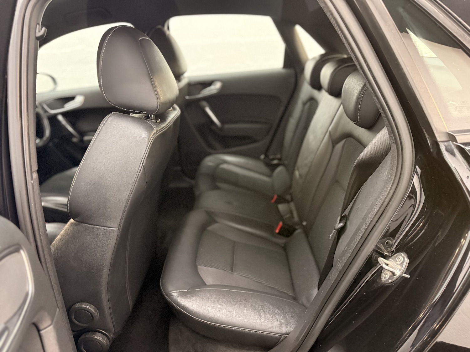 Used Audi A1 2013 for sale - 77038952: Photo 30