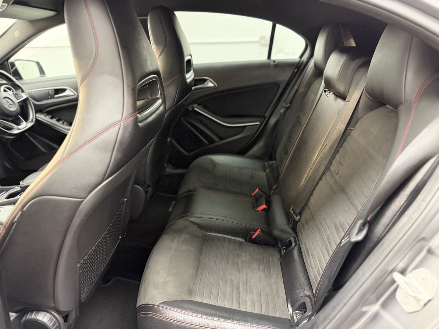 Used Mercedes-Benz A-Class 2015 for sale - 77781742: Photo 32