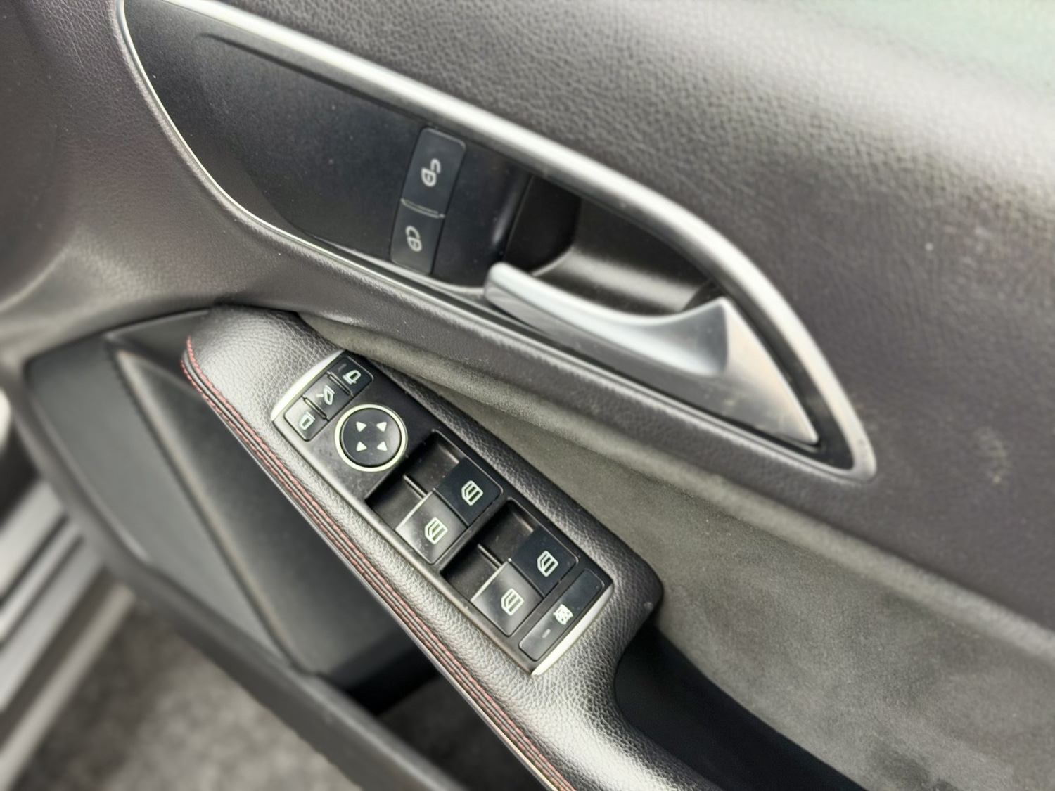 Used Mercedes-Benz A-Class 2015 for sale - 77781742: Photo 41