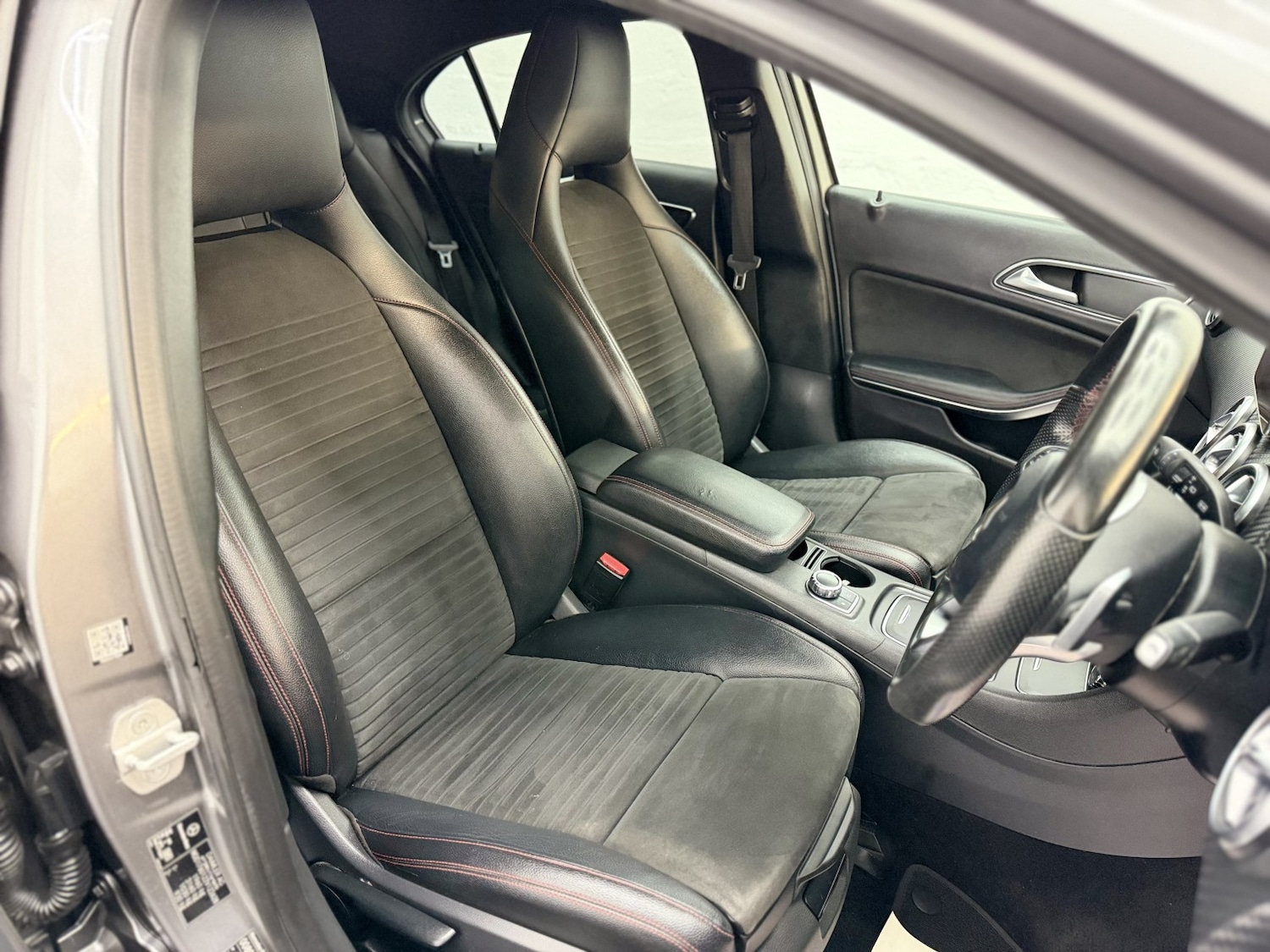 Used Mercedes-Benz A-Class 2015 for sale - 77781742: Photo 9