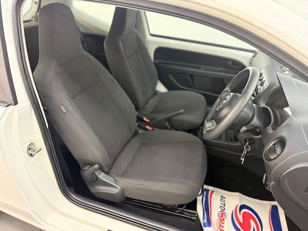 Used Volkswagen up! 2014 for sale - 76312389: Photo 18