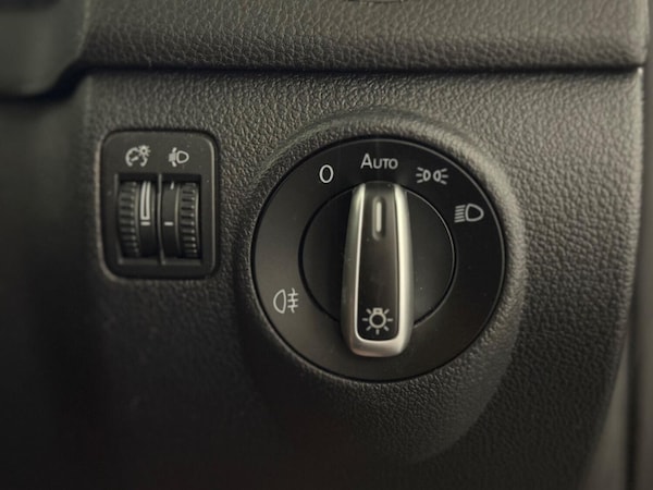 Used Volkswagen Golf Plus 2012 for sale - 75144519: Photo 30