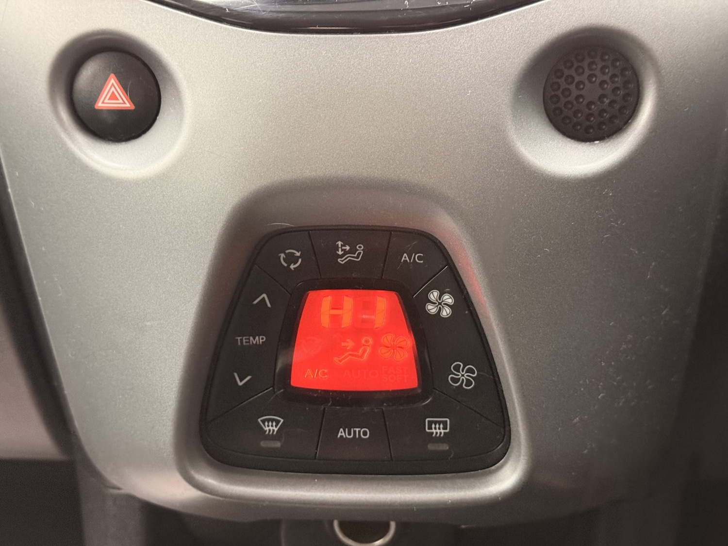 Used Toyota AYGO 2018 for sale - 77162168: Photo 16