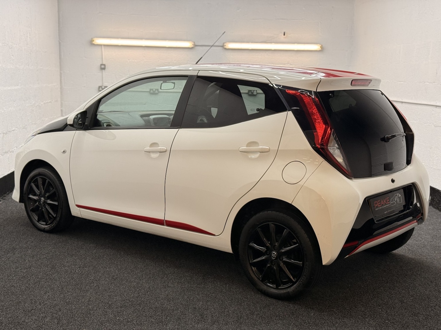 Used Toyota AYGO 2018 for sale - 77162168: Photo 2