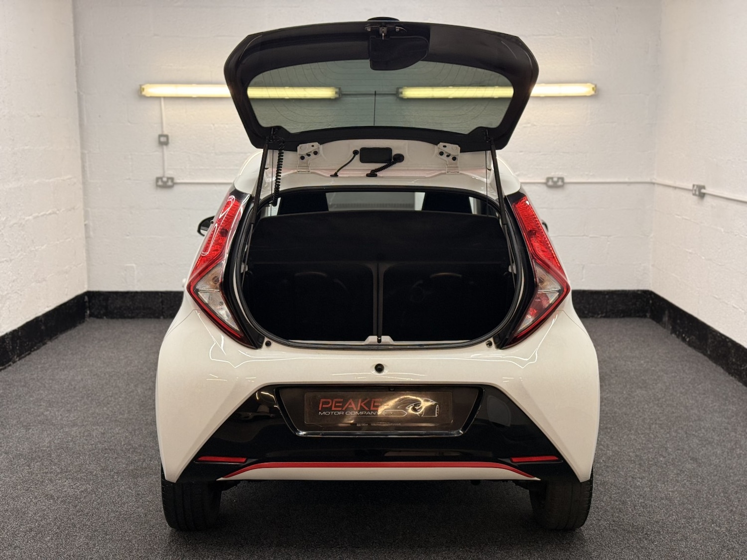 Used Toyota AYGO 2018 for sale - 77162168: Photo 32