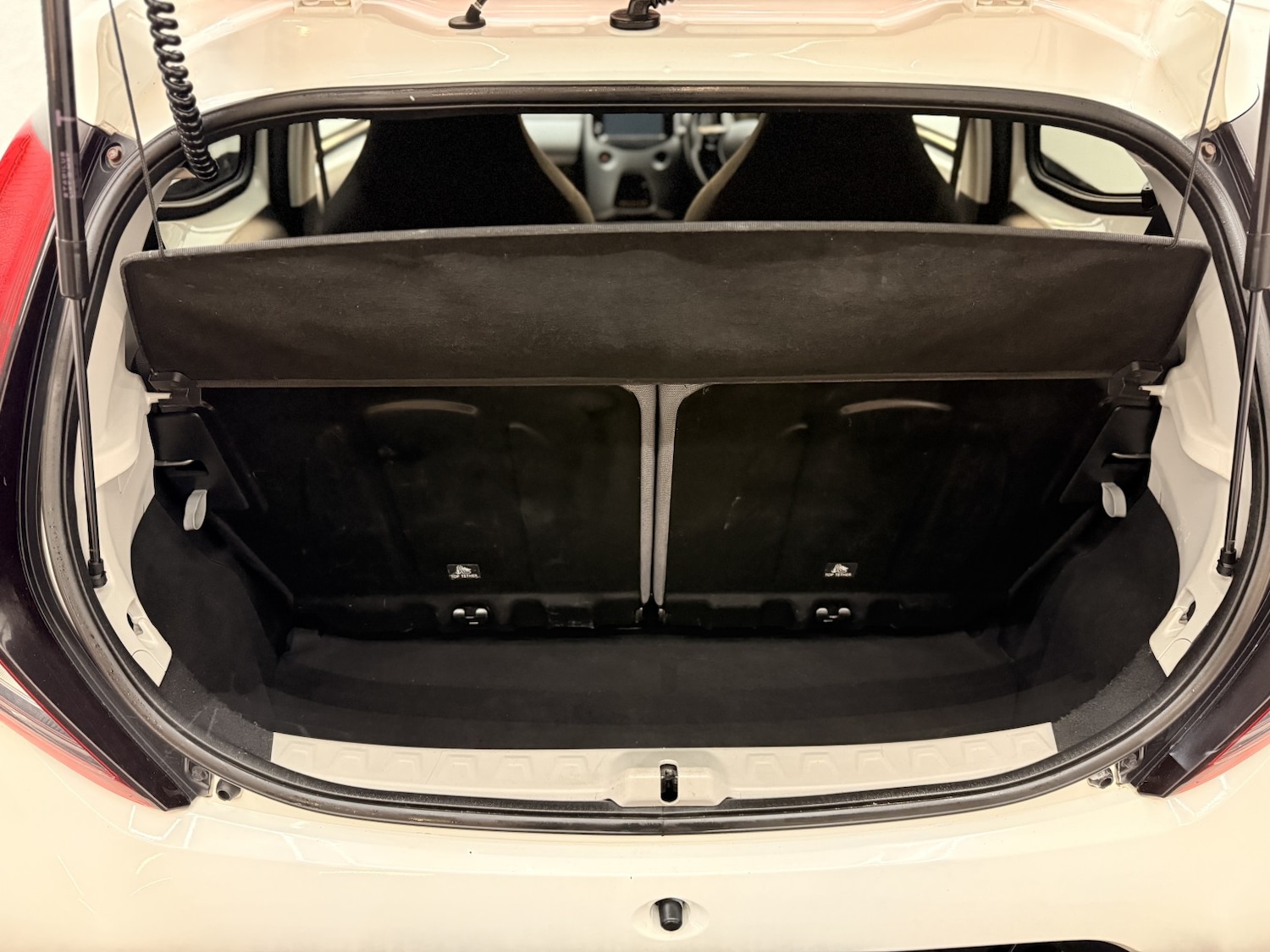 Used Toyota AYGO 2018 for sale - 77162168: Photo 41