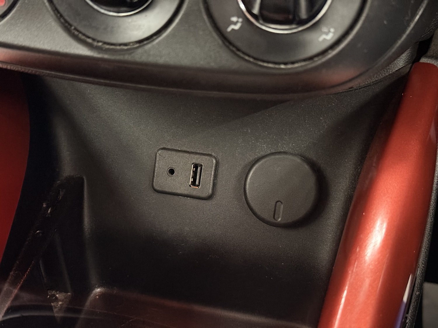 Used Vauxhall ADAM 2013 for sale - 76618599: Photo 32