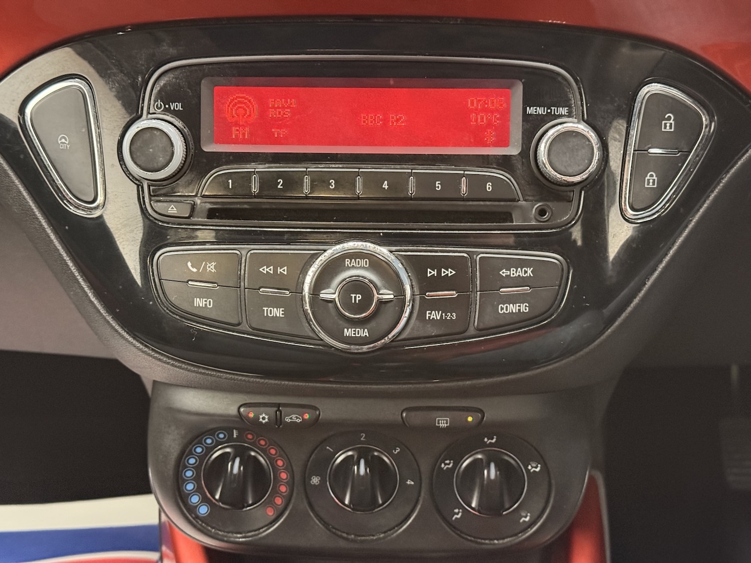 Used Vauxhall ADAM 2013 for sale - 76618599: Photo 7