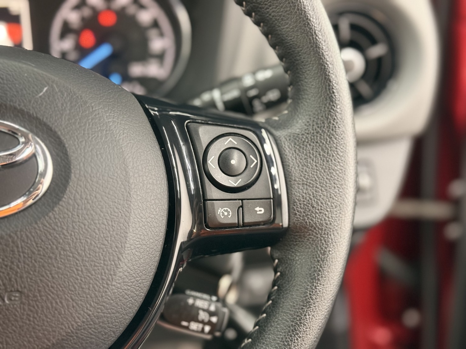 Used Toyota Yaris 2020 for sale - 77228203: Photo 22