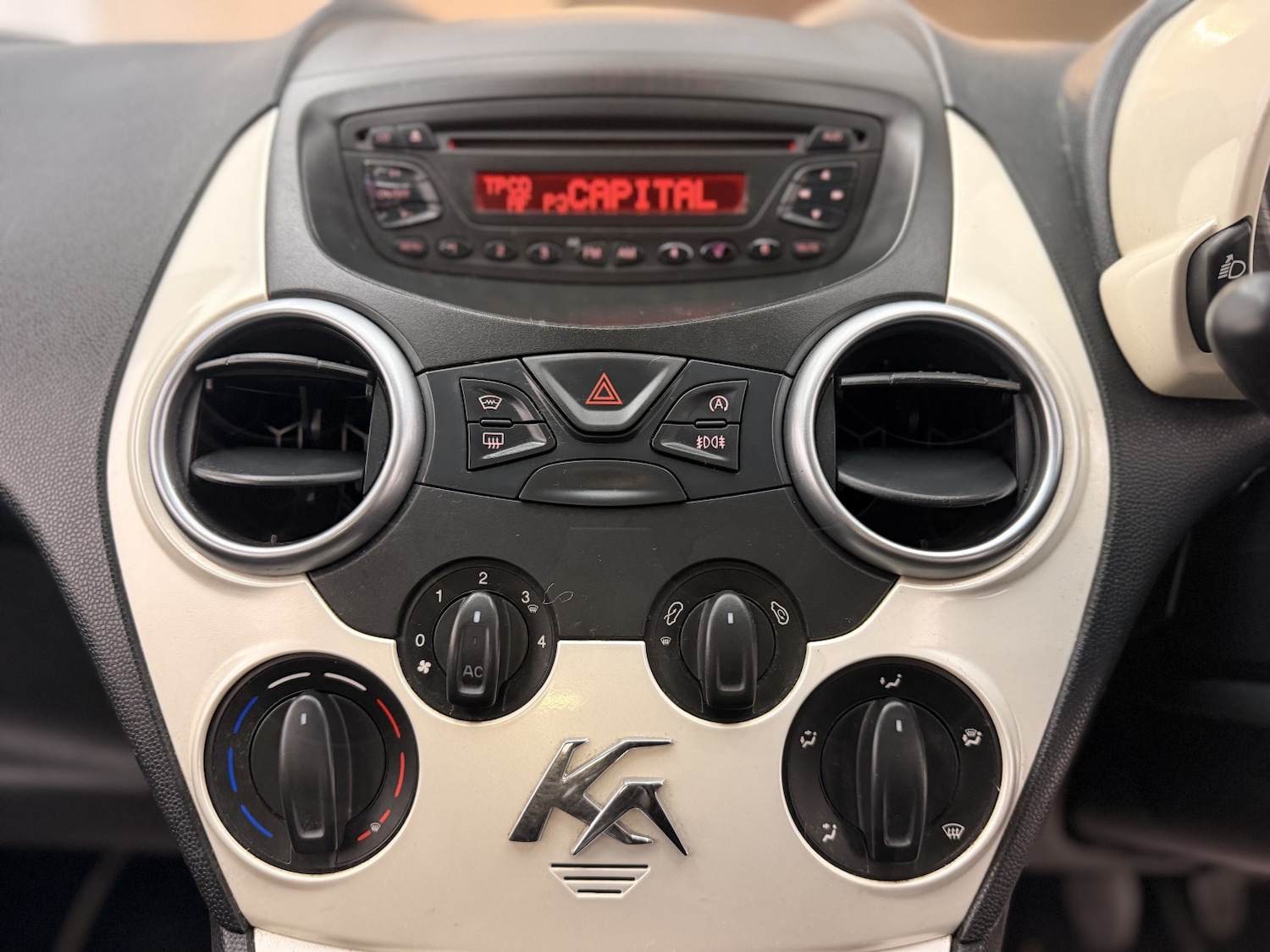 Used Ford Ka 2014 for sale - 76956892: Photo 16