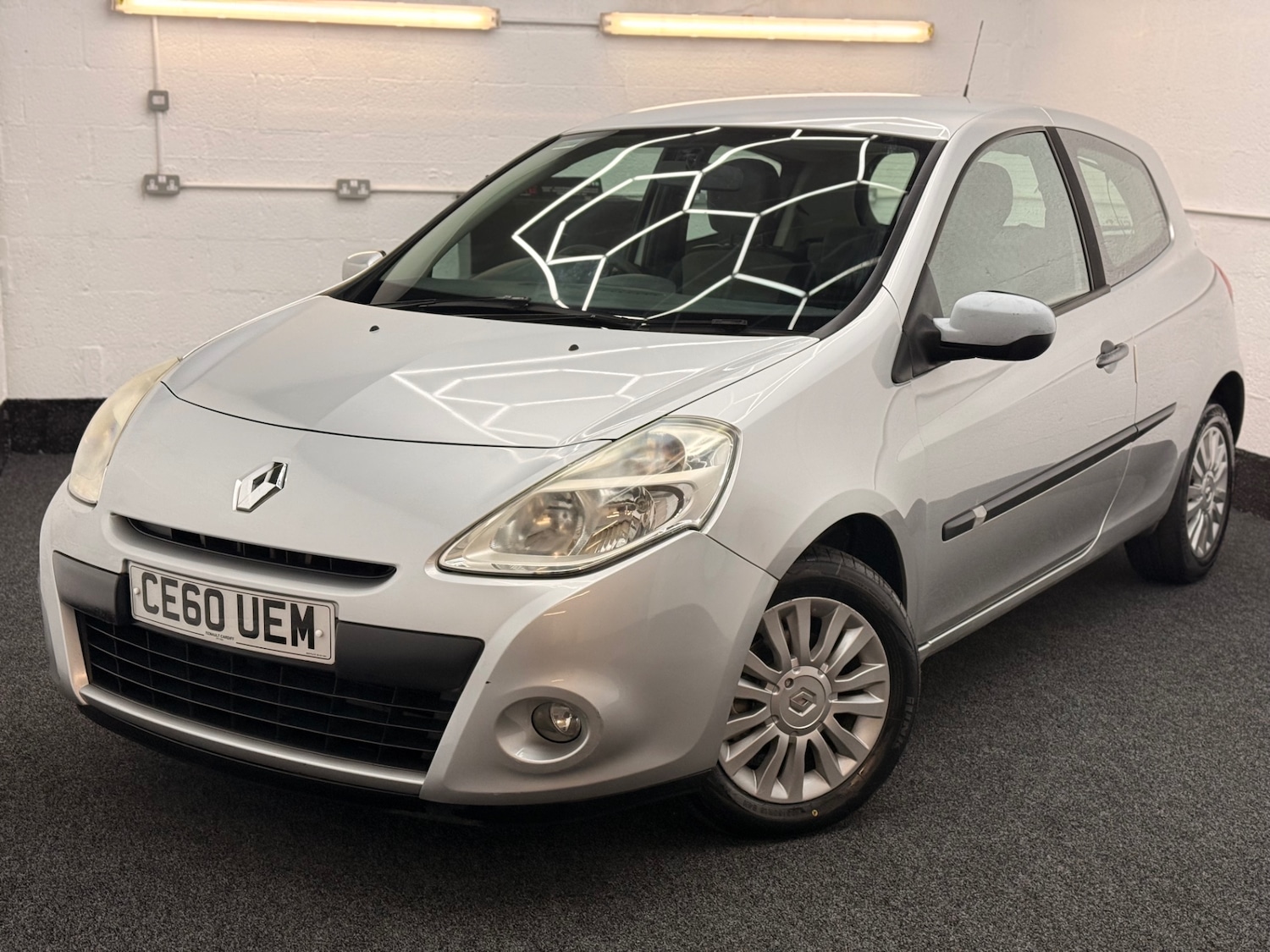 Used Renault Clio 2010 for sale - 77329206: Photo 15