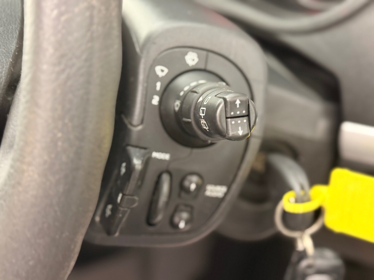 Used Renault Clio 2010 for sale - 77329206: Photo 16