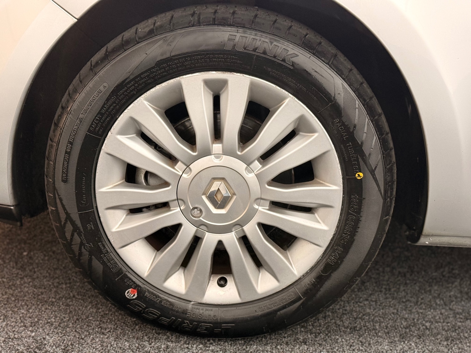 Used Renault Clio 2010 for sale - 77329206: Photo 28