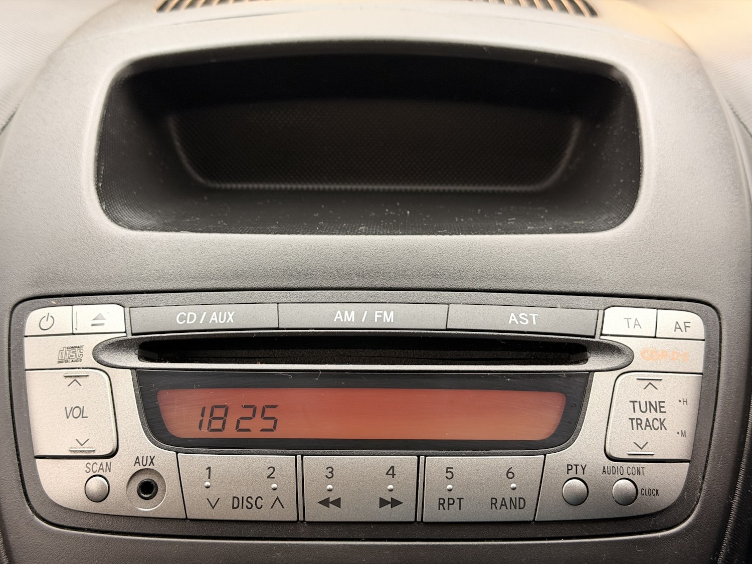 Used Toyota AYGO 2013 for sale - 77516116: Photo 26