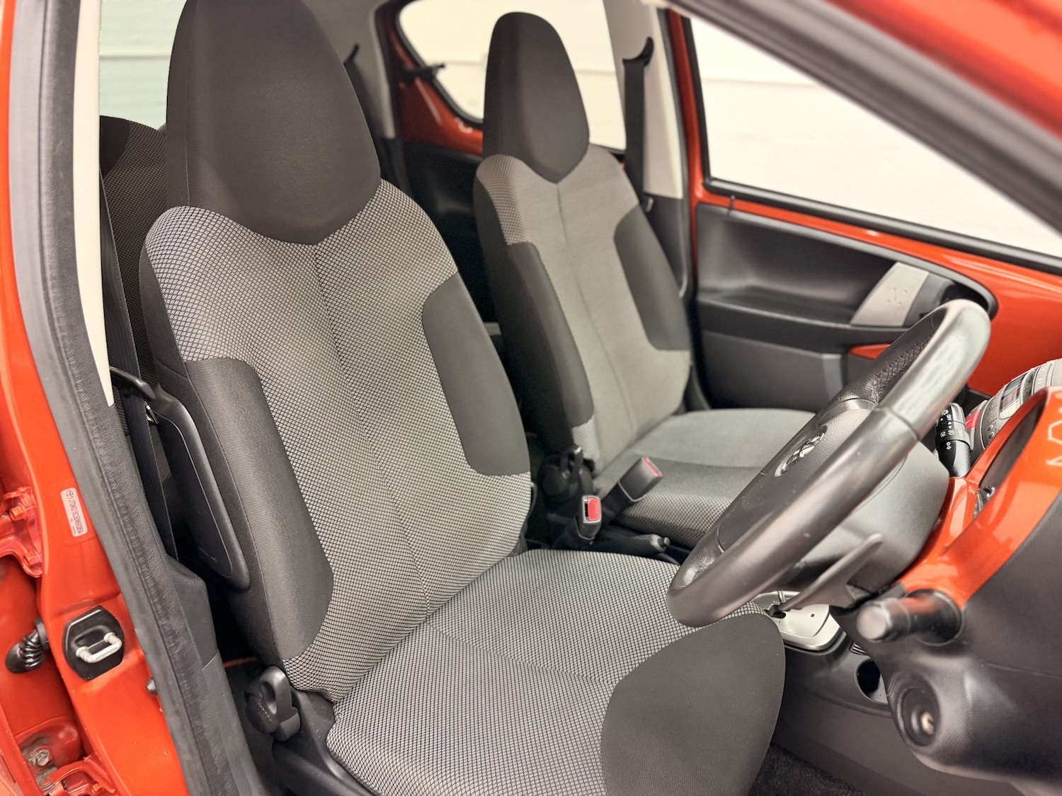 Used Toyota AYGO 2013 for sale - 77516116: Photo 30