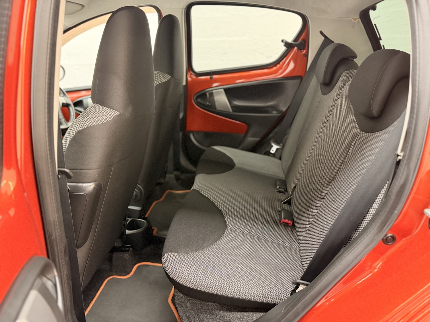 Used Toyota AYGO 2013 for sale - 77516116: Photo 38