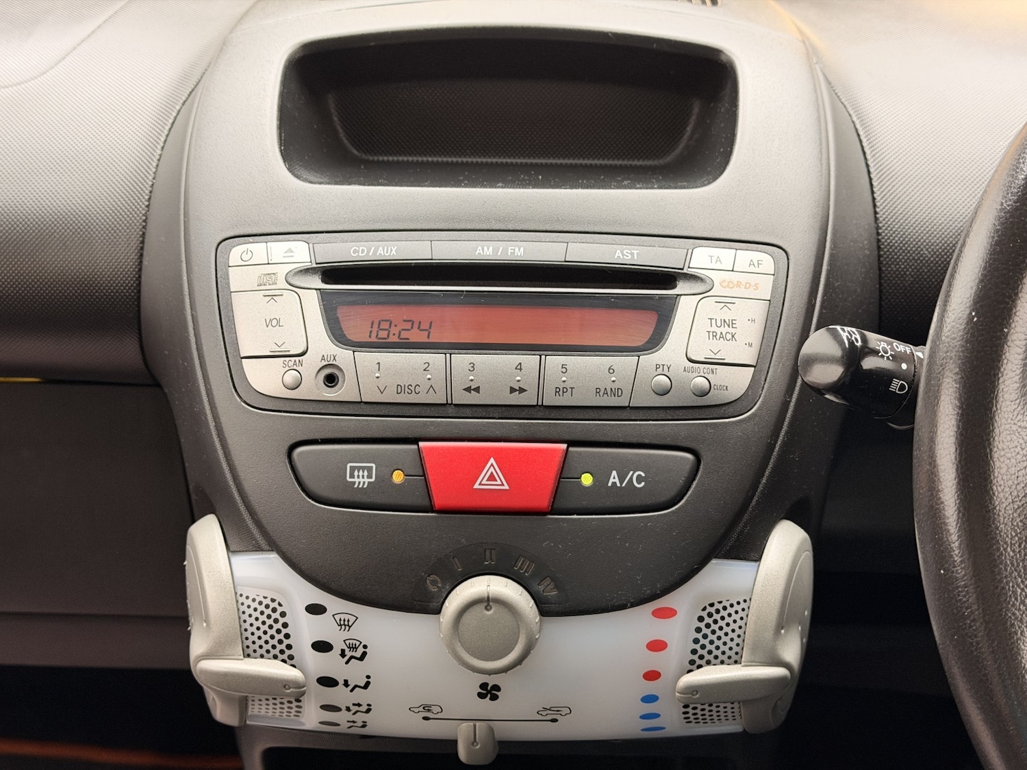 Used Toyota AYGO 2013 for sale - 77516116: Photo 8