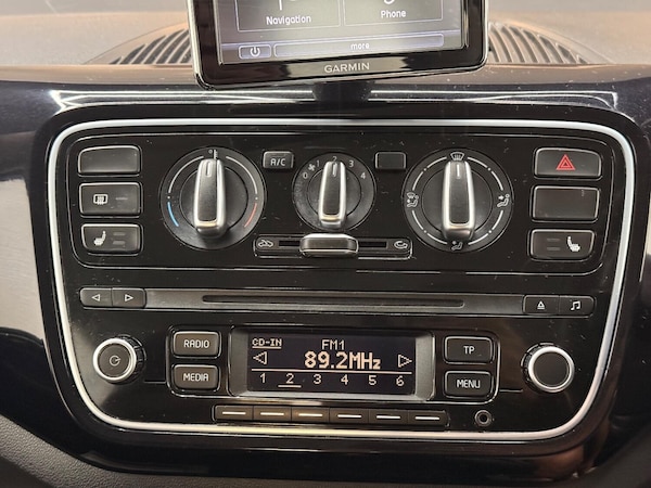 Used Volkswagen up! 2014 for sale - 76198237: Photo 10
