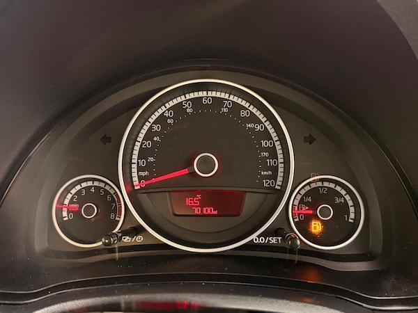 Used Volkswagen up! 2014 for sale - 76198237: Photo 20