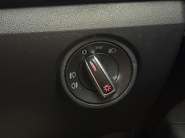 Used Volkswagen up! 2014 for sale - 76198237: Photo 22