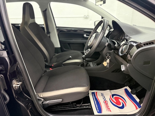 Used Volkswagen up! 2014 for sale - 76198237: Photo 5