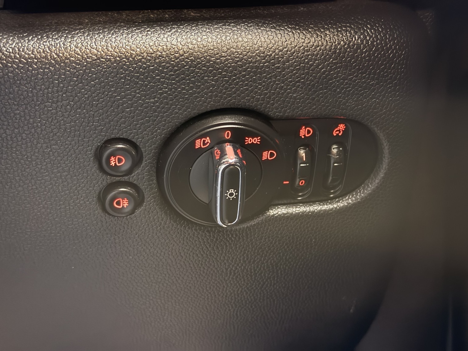 Used MINI Hatch 2017 for sale - 76571216: Photo 35