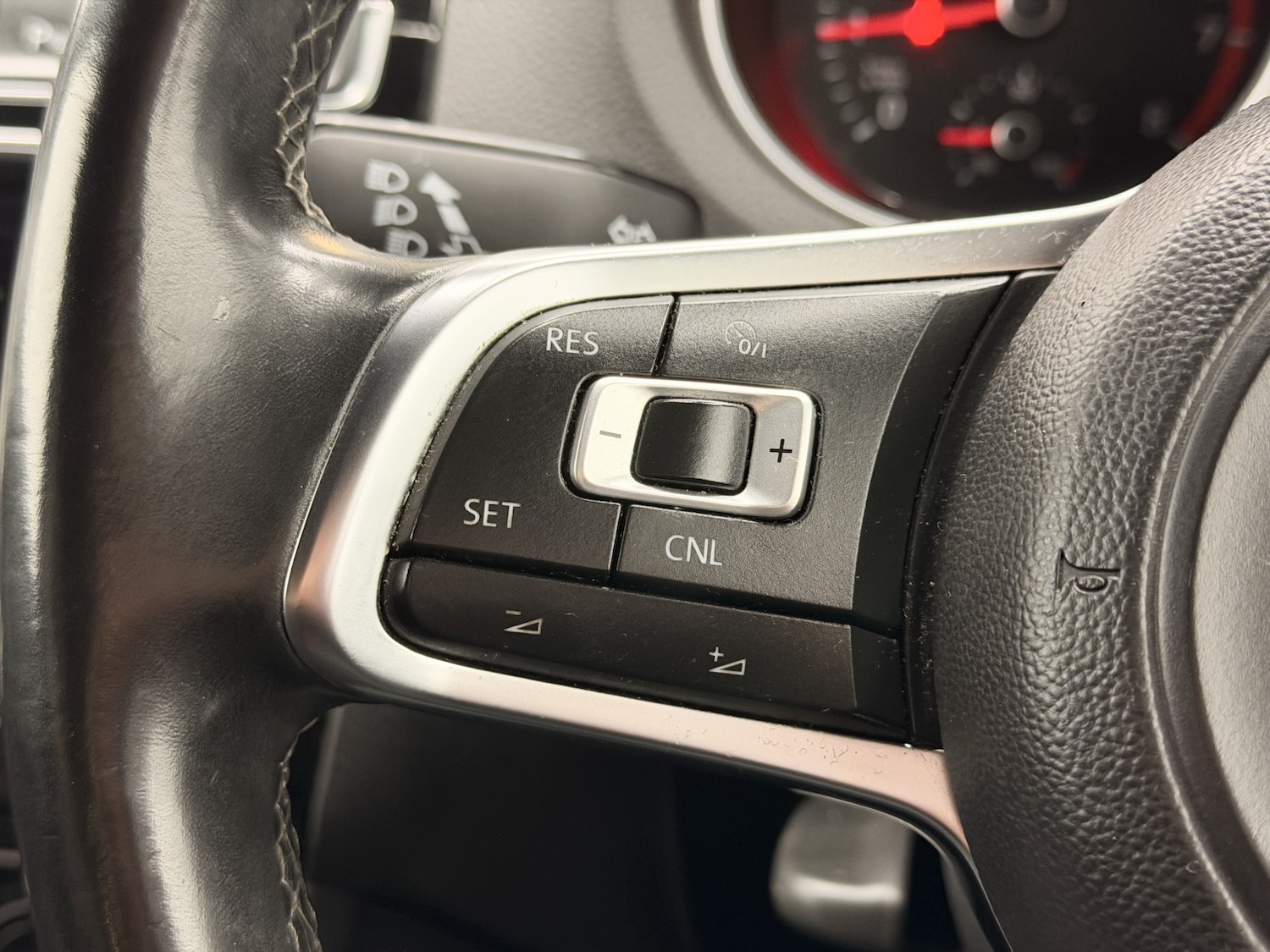 Used Volkswagen Polo 2014 for sale - 77482266: Photo 30