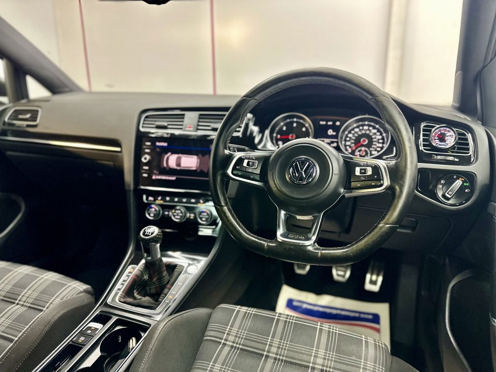 Used Volkswagen Golf 2016 for sale - 76372468: Photo 17