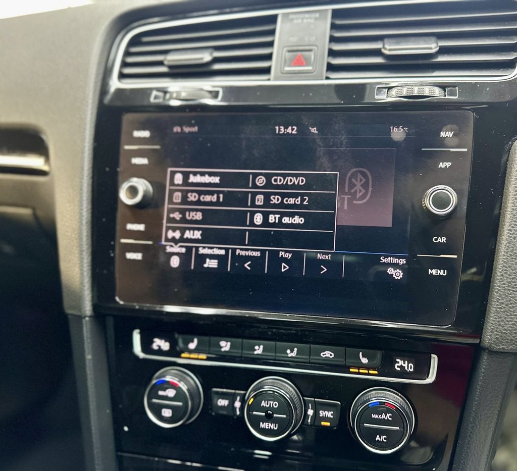 Used Volkswagen Golf 2016 for sale - 76372468: Photo 30