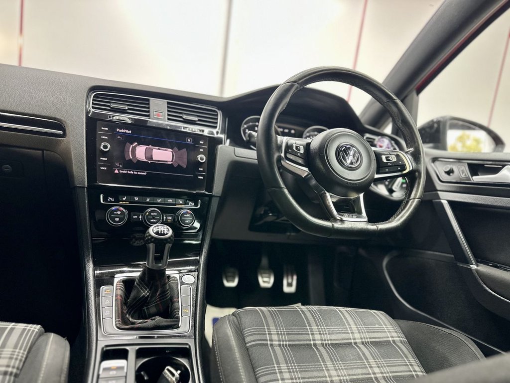 Used Volkswagen Golf 2016 for sale - 76372468: Photo 36