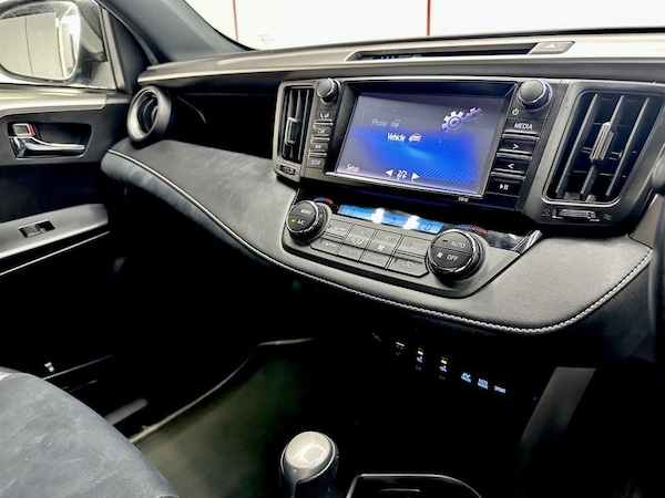 Used Toyota RAV4 2016 for sale - 75565062: Photo 34
