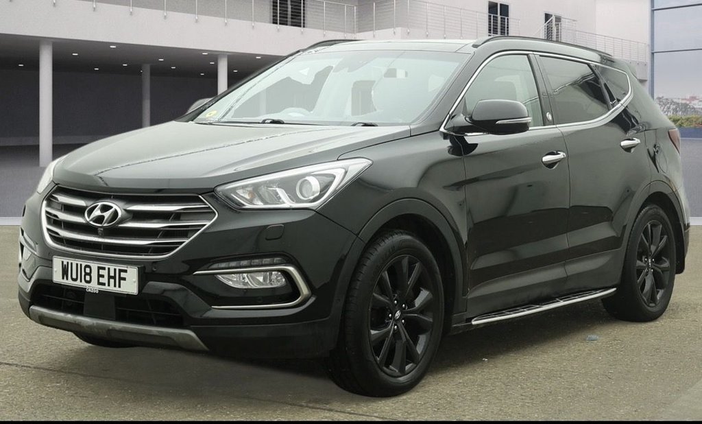Used Hyundai Santa Fe 2018 for sale - 77161700: Photo 2