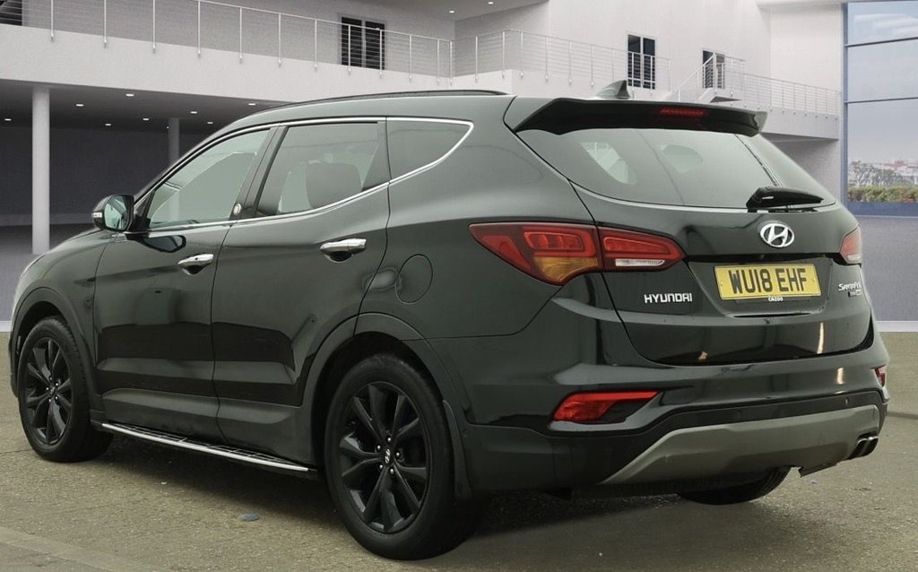 Used Hyundai Santa Fe 2018 for sale - 77161700: Photo 3