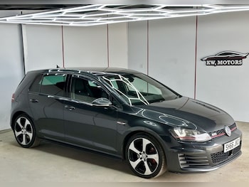 Used Volkswagen Golf 2016 for sale - 78181682: Photo