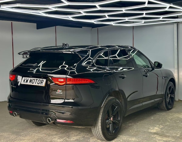 Used Jaguar F-Pace 2017 for sale - 75619504: Photo 10