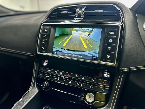 Used Jaguar F-Pace 2017 for sale - 75619504: Photo 24