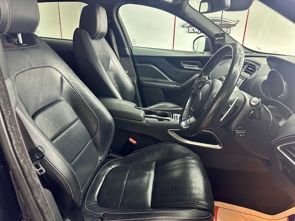 Used Jaguar F-Pace 2017 for sale - 75619504: Photo 34