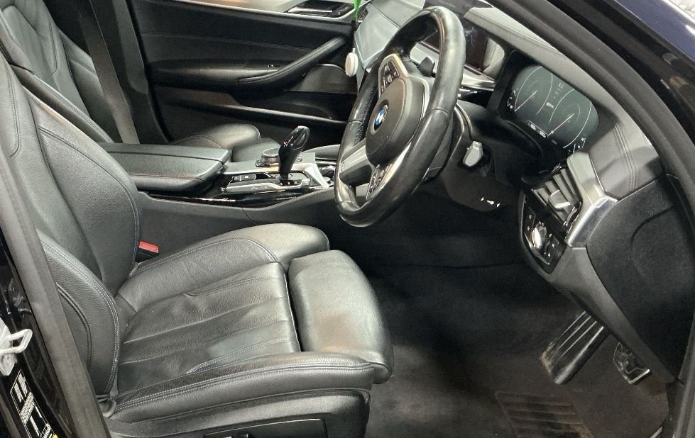 Used BMW 5 Series 2019 for sale - 77976422: Photo 2