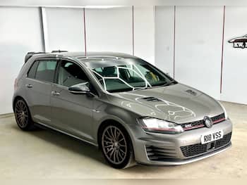 Used Volkswagen Golf 2017 for sale - 79695104: Photo