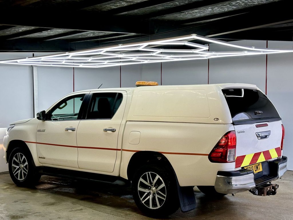 Used Toyota Hilux 2018 for sale - 77342090: Photo 17