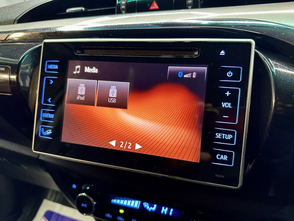 Used Toyota Hilux 2018 for sale - 77342090: Photo 36