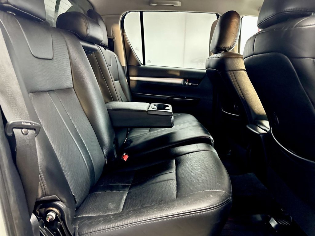 Used Toyota Hilux 2018 for sale - 77342090: Photo 39