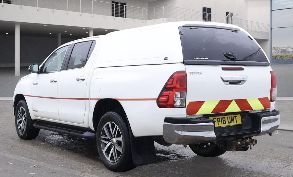Used Toyota Hilux 2018 for sale - 77342090: Photo 5