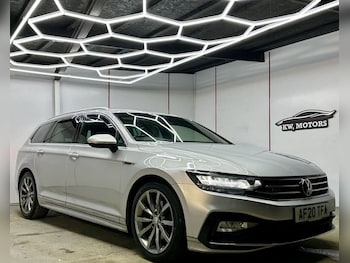 Used Volkswagen Passat 2020 for sale - 76973888: Photo