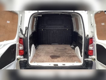 Used Peugeot Partner 2020 for sale - 75648002: Photo