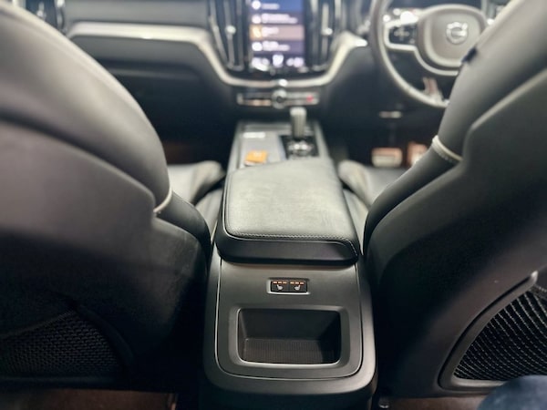 Used Volvo XC60 2021 for sale - 75716003: Photo 32