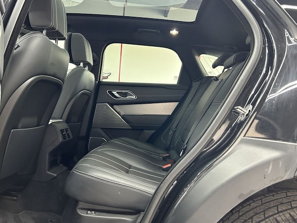 Used Land Rover Range Rover Velar 2017 for sale - 74424076: Photo 17