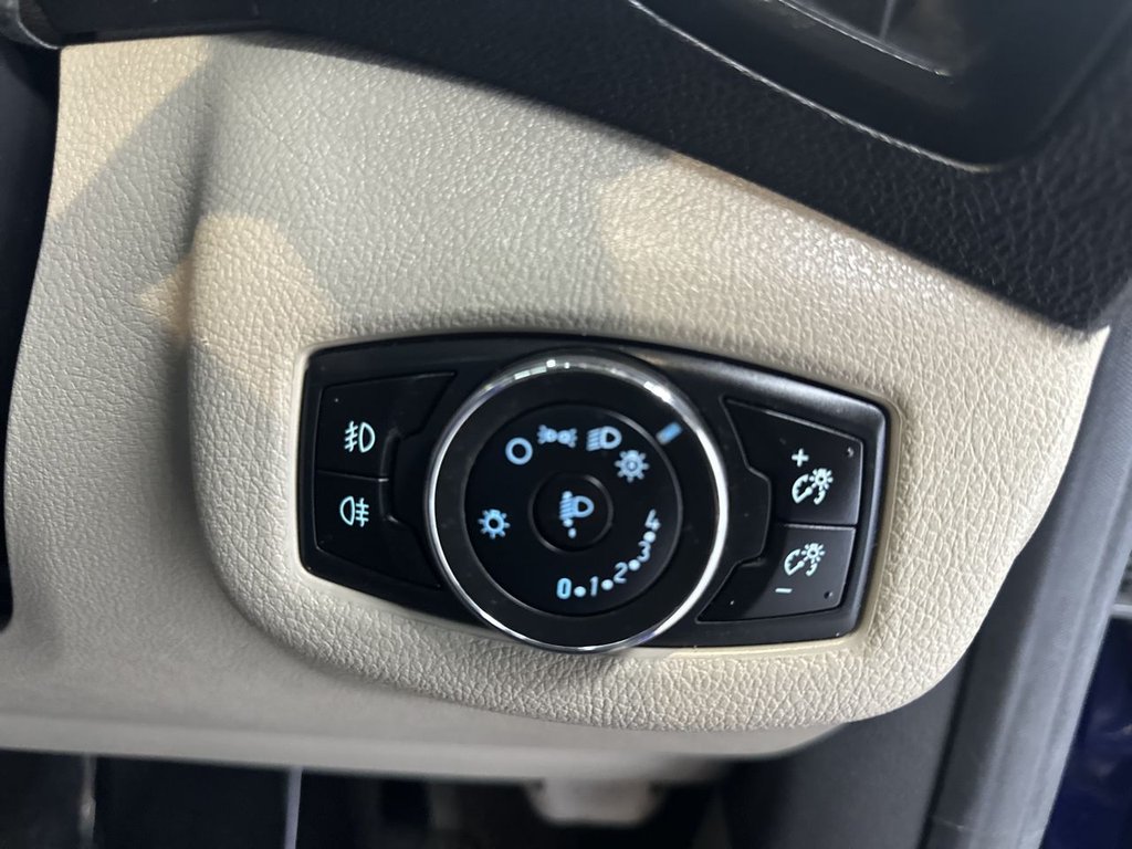 Used Ford Grand Tourneo Connect 2017 for sale - 76481936: Photo 23