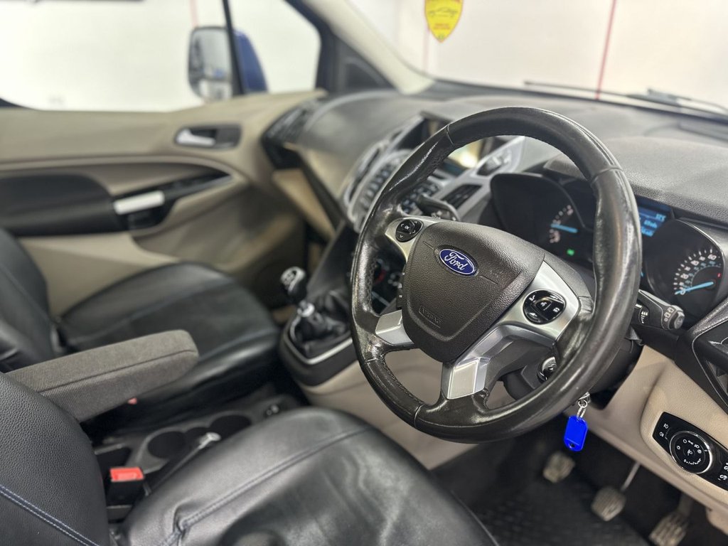 Used Ford Grand Tourneo Connect 2017 for sale - 76481936: Photo 41