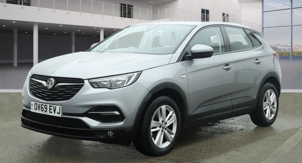 Used Vauxhall Grandland X 2019 for sale - 77780679: Photo 2